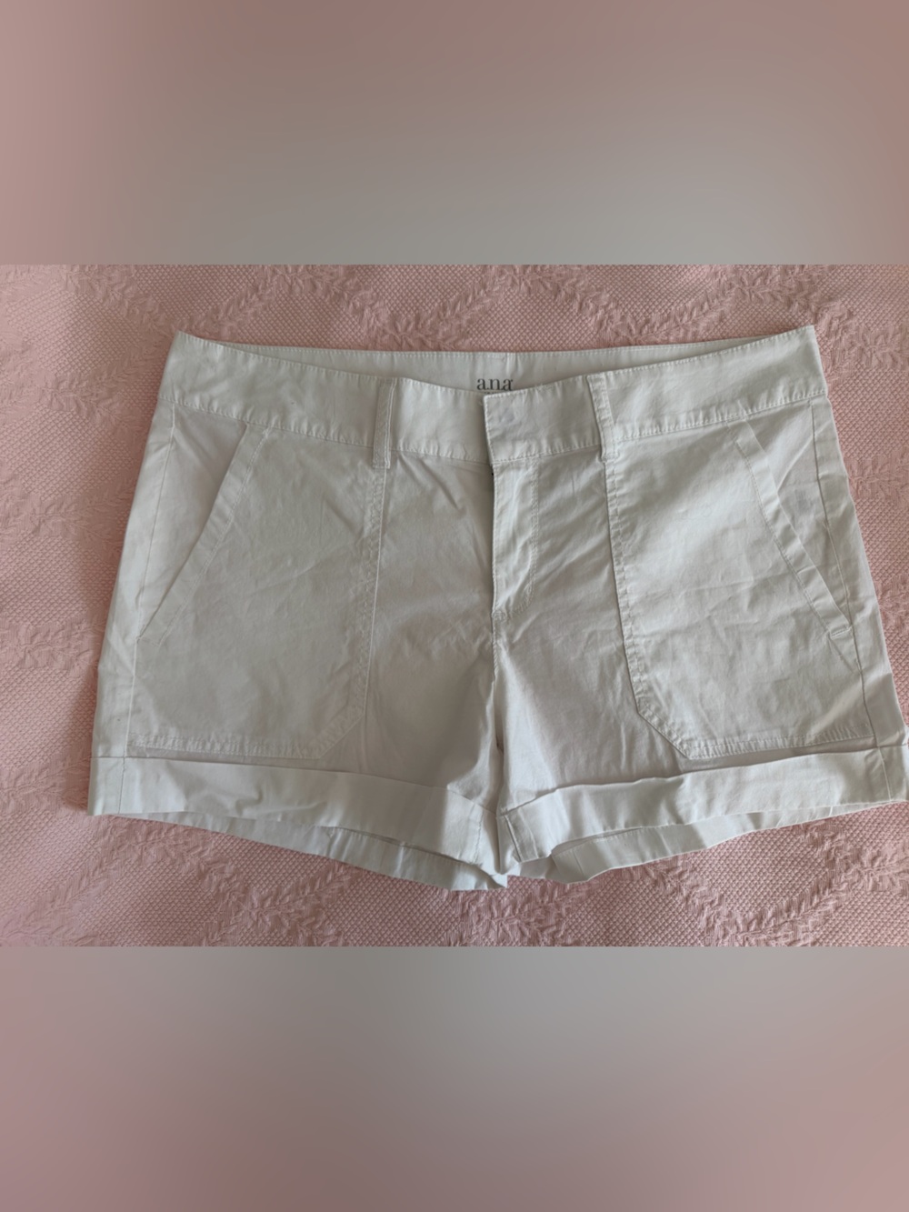 a.n.a White High-Rise Women’s Casual Shorts